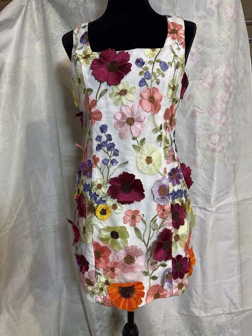 Endless Rose 3D Floral Embroidered Sleeveless Mini Dress White Size S - Picture 3 of 12
